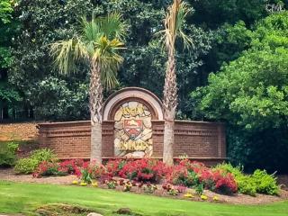 215 Canterwood Rd, Irmo, SC 29063-6107