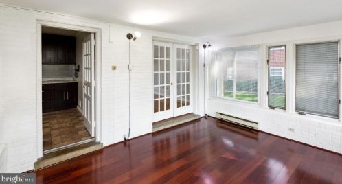 2009 Forest Hill Dr, Silver Spring MD 20903-1532 exterior