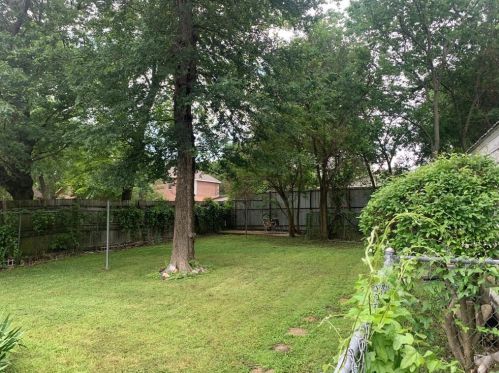 7018 Fairdale Ave, Dallas, TX 75227-5727