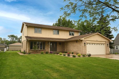 7841 100th Pl, Palos Hills, IL 60465-1512
