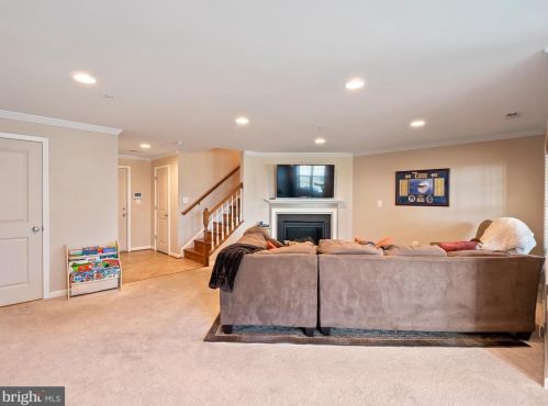 1503 Rabbit Holw Pl, Silver Spring MD 20906-6709 exterior