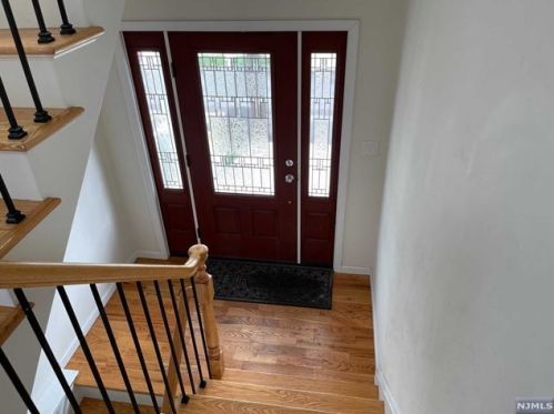 234 Division St, Cliffside Park, NJ 07010-2305