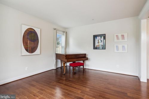 13509 Moonlight Trail Dr, Silver Spring MD 20906-6700 exterior