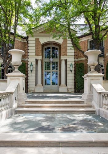 20 Cherry Hills Dr, Englewood, CO 80113-4812