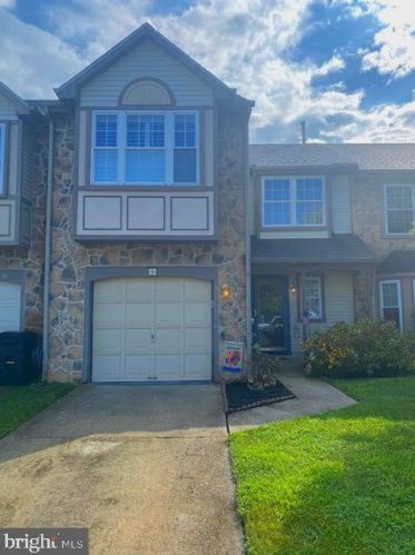 29 Sandhurst Dr, Mount Laurel, NJ 08054-6205