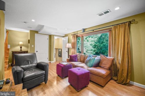 1116 Tanley Rd, Silver Spring MD 20904-2841 exterior