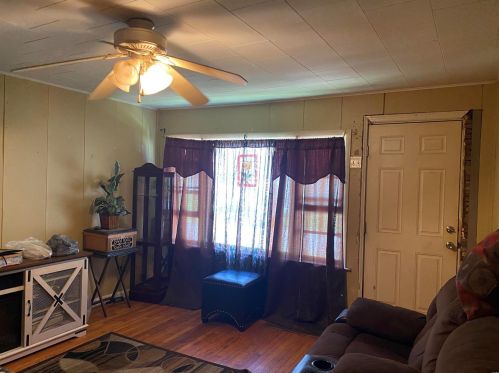 2713 Laclede St, Withers Mill, MO 63401-2923