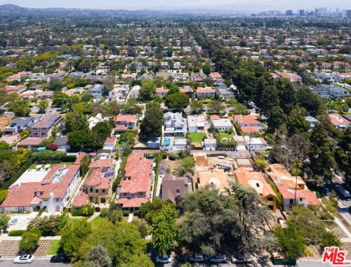 333 16th St, Santa Monica CA  90402-2217 exterior