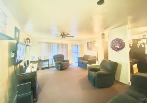 2614 Ridgewood Ln, Pueblo, CO 81005-3360