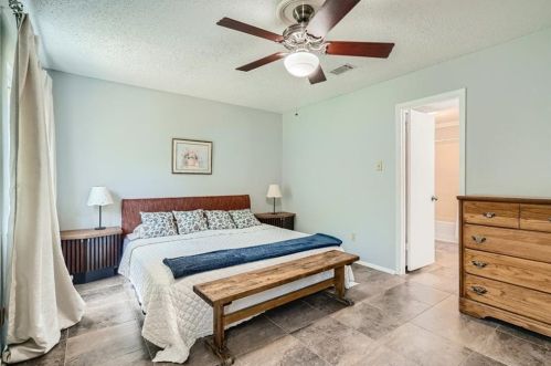 6555 Fair Vly Trl, Austin TX  78749-1266 exterior