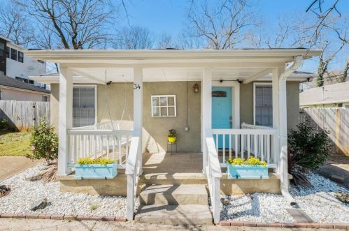 34 Hutchinson St, Atlanta GA  30307-3818 exterior