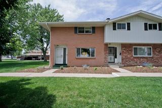 9001 Oxford Dr, Denver CO  80237-1924 exterior