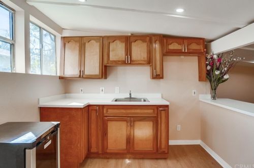 4619 130 St, Hawthorne CA 90250-5146 exterior