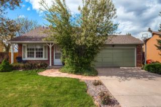 19471 Princeton Pl, Denver CO  80013-6059 exterior