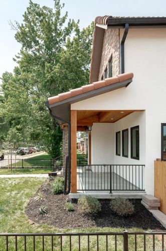 2957 Logan St, Englewood CO  80113-1635 exterior