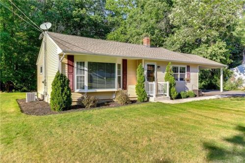 15 Lynn Dr, Wallingford, CT 06492-2801
