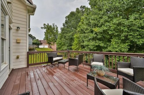 2468 Hughes Ct, Atlanta GA  30331-7896 exterior
