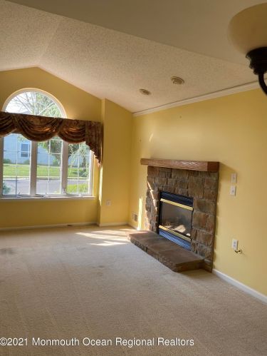 23 Pebble Beach Blvd, Jackson Twp, NJ 08527-4053