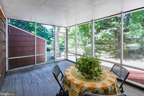 103 Linwood Cir, Princeton NJ  08540-3625 exterior