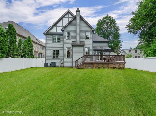 330 55th St, Willowbrook IL  60514-3015 exterior