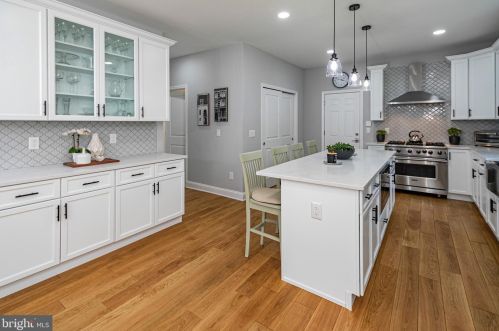 107 Westcott Rd, Princeton NJ  08540-3061 exterior