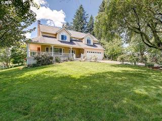 10303 Alphorn Ln, Beaverton, OR 97124-8174