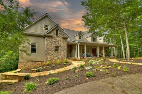 337 Northview Pkwy, Ellijay, GA 30536-8112