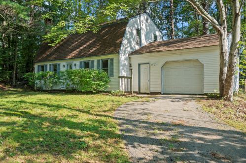 81 Orchard Rd, Wells, ME 04090-4969