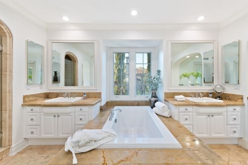25 Blue Smt, Irvine CA  92603-0168 exterior