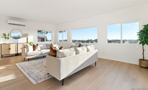 5712 Calle Sal Si Puedes, San Diego, CA 92139-3518