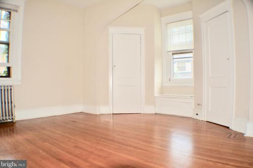510 Manheim St, Philadelphia PA  19144-4704 exterior