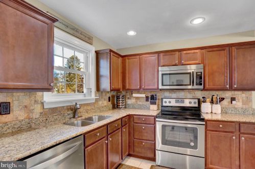 520 Haines Rd, York PA 17402-3505 exterior