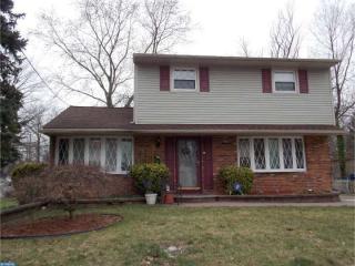 2515 41st St, Camden, NJ 08110-2109