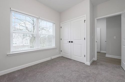 1991 Hollywood Rd, Atlanta GA  30318-1881 exterior