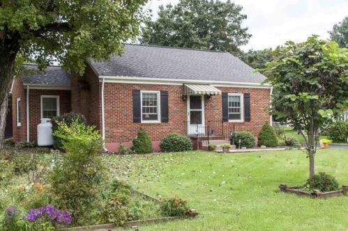 510 Roland Ave, Elkton, VA 22827-1232