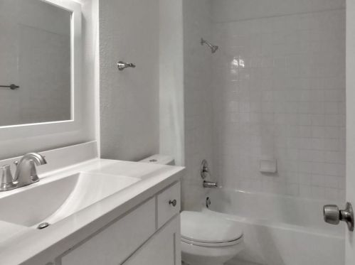 2028 Shenandoah Dr, Carrollton TX 75007-5434 exterior