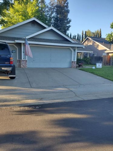 9361 Newington Way, Elk Grove, CA 95758-4440