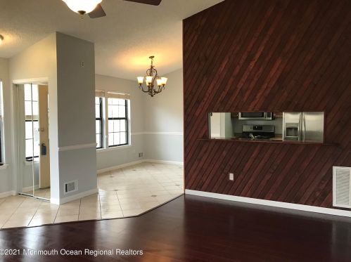 37 Azalea Cir, Jackson Twp, NJ 08527-2555