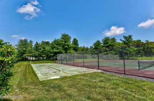 37 Linton Close, East Freehold NJ  07728-3816 exterior