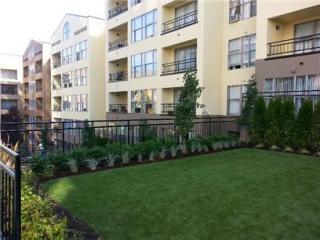 1401 Boren Ave, Seattle WA  98101-1951 exterior