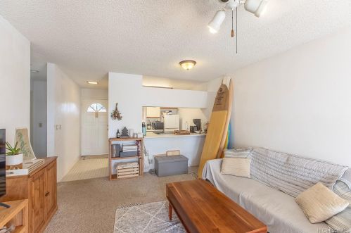 92-1015 Nou St, Kapolei, HI 96707