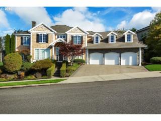 2331 Pinnacle Dr, Portland, OR 97229-9109