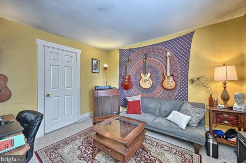 38 Vine St, Lancaster PA  17602-3549 exterior