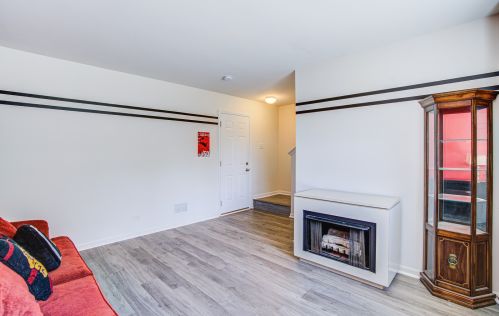 1228 Alta Vista Dr, Pingree Grove IL  60140-2057 exterior