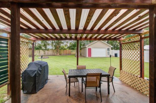 233 Cornell Dr, Ladson SC  29456-3212 exterior