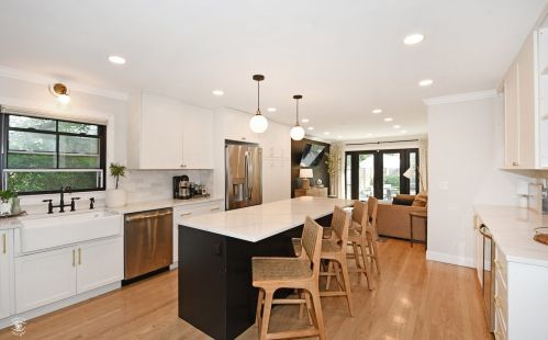 344 Derbyshire Ln, Arlington Hts, IL 60004-6780