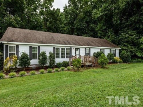120 Wooten Ln, Zebulon, NC 27597-6645