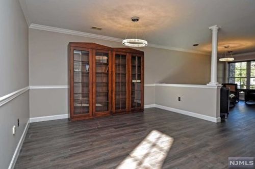 59 Magnolia Way, Paterson NJ  07508-3114 exterior