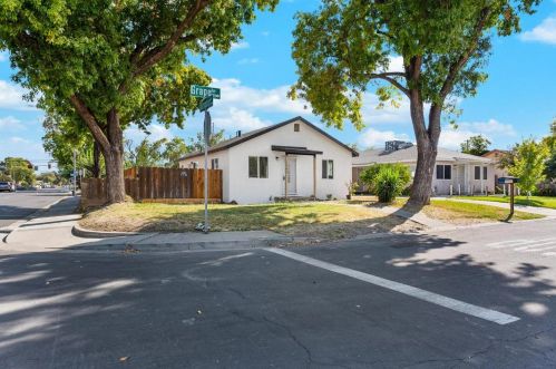 1346 Grape Ave, Modesto, CA 95350-4742