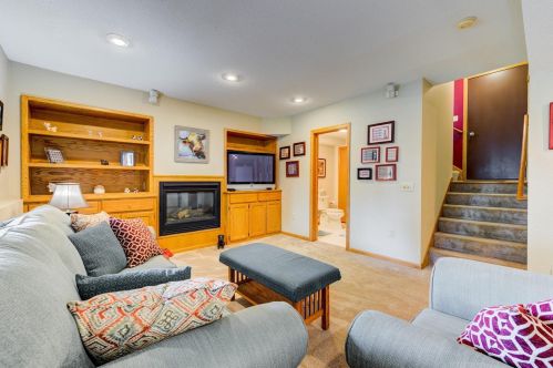 14795 Endicott Way, Saint Paul MN  55124-6492 exterior